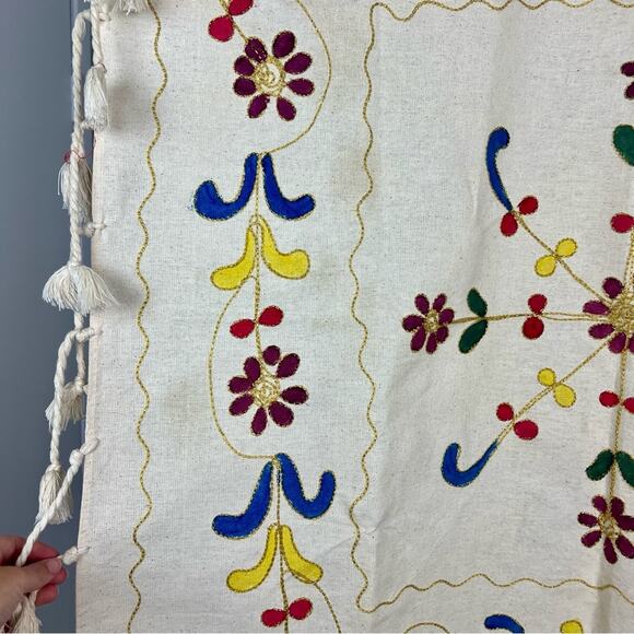 Wall Hanging Tapestry Table Cloth Ceremony Rug Embroidered Tassles Gold Floral - Picture 3 of 11